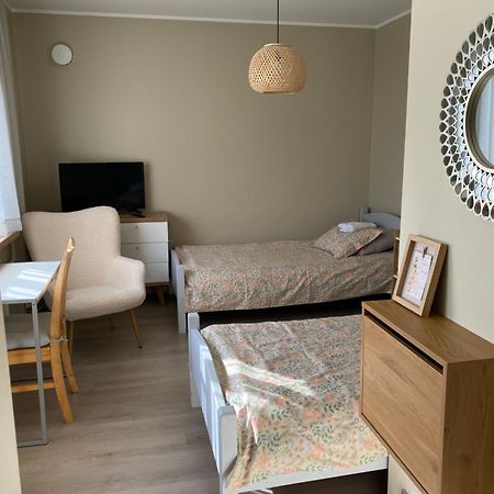 Ohtu Poik 4 City Center Apartment Parnu Ngoại thất bức ảnh